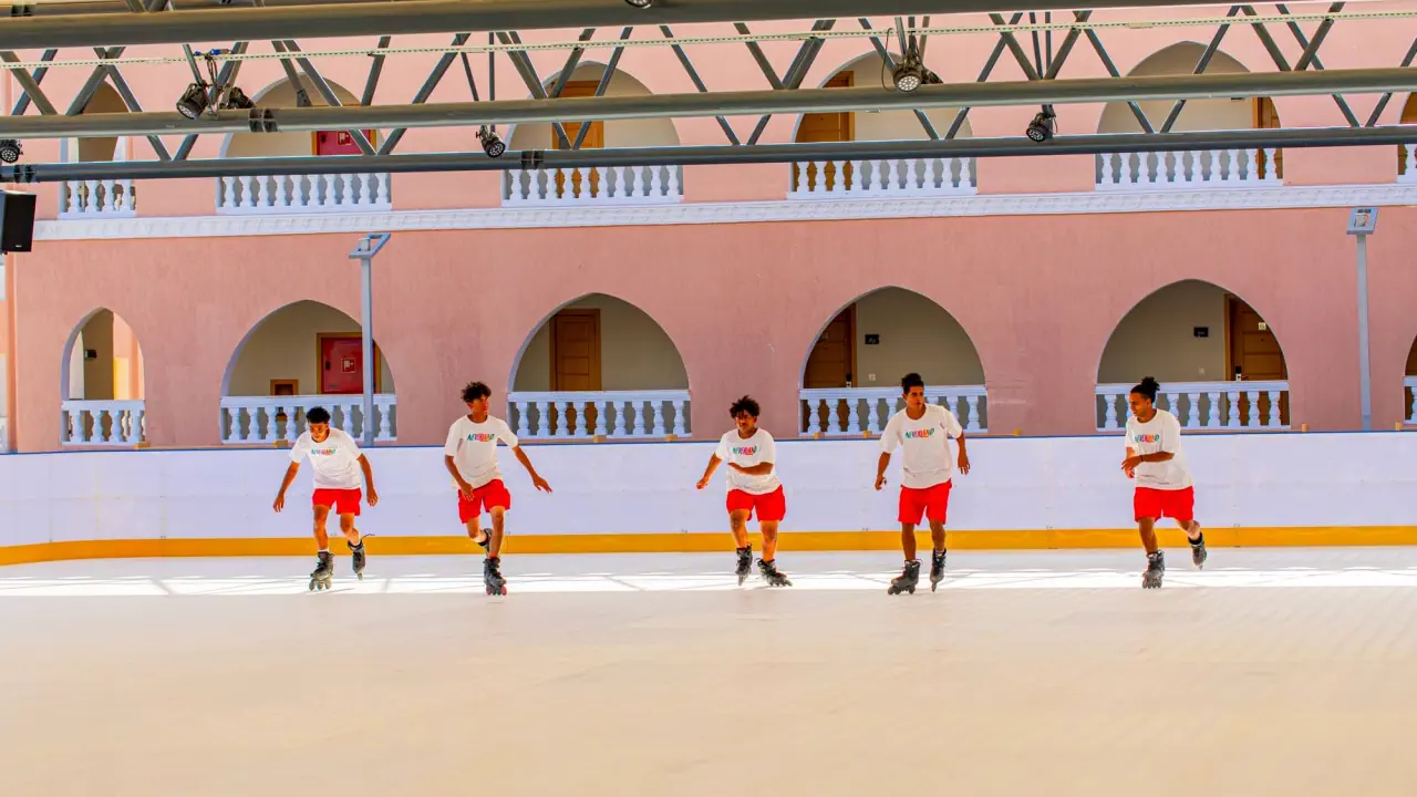 الفندق الباتروس ووتر فالي ريزورت نيفير لاند - الغردقة